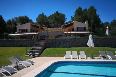 Image de Belle grande villa sur la forêt