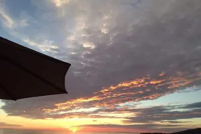 Image de Laguna's Hidden Gem Penthouse 2 Chambres Et Sleeper Den