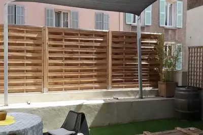 Image de T2 grande terrasse au coeur du quartier du Mourillon à Toulon