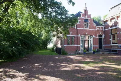 Image de Ancien relais de poste de la villa \"Hoeve Ceres\" de 1898 entièrement rénovée