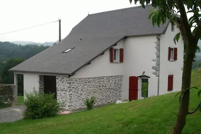 Image de Gite-Biscay-Sauguis in the Basque Country Comfort and Conviviality