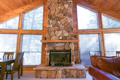 Image de PineTime Cabin: Luxury 3bed \/ 2bath hm In Tonto National Forest Pine, Az Sleeps 9 *
