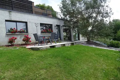 Image de En Béarn entre mer et montagne-piscine int privée, chauffée.