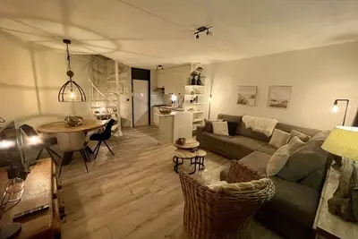 Image de avec de nombreux extras et dans le Proche-Sluis, Knokke, Brugge etc