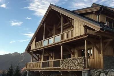 Image de Chalet Lodge Exclusive 5* ski aux pieds, avec Sauna, Hammam, Cinéma,