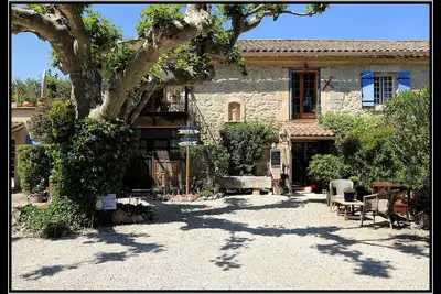Image de \"St Sébastien\" - 4 personnes, 2bed 2bath location Appartement coeur de la Provence