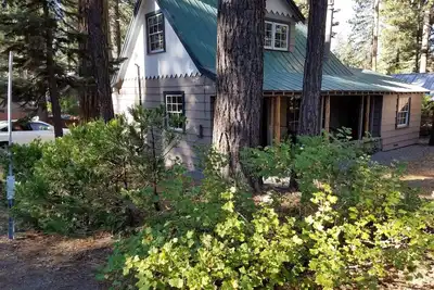Image de Beau remodelage de Tahoe - Marchez jusqu'à la plage, les restaurants et les magasins!