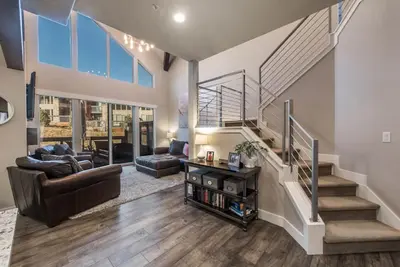 Image de Maison de ville impeccable, conviviale et familiale, proche de toutes les stations, tous les commentaires 5 étoiles