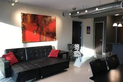 Image de Condo haut de gamme du centre-ville au coeur du Cbd