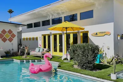 Image de Magnifiquement magnifique maison de luxe à Palm Springs! La Maison De RÊVE!