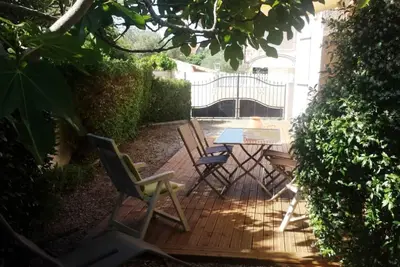 Image de Studio indépendant climatisé + jardin et terrasse ombragée + parking