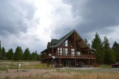 Outland Meadows Lodge près de Yellowstone Park. Vos vacances de rêve! !