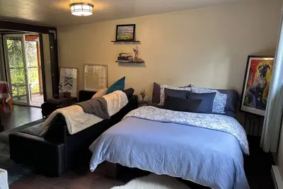 Image de La petite gemme. <br>Riverfront!