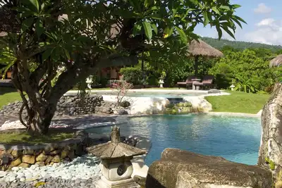 Image de Villa Pondok Jepun, villa balinaise typique avec magnifique piscine paysagée