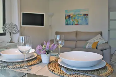 Image de Appartement Impeccable Et Confortable Dans La Vieille Ville. Accessible En Voiture Wifi! !