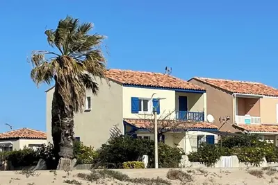 Image de Grande villa face Ă la plage et superbes vues