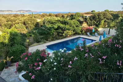 Image de Maison belle vue mer et montagne, au calme, sur terrain de 2500m2
