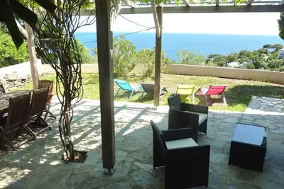 Image de Rez de villa avec vue sur mer