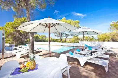 Image de Magnifique Villa Ă Cala Bassa num officiel. Et-0749-E