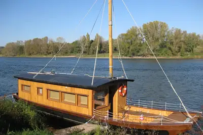 Image de Gîte écologique bateau sur la Loire la Toue Reine