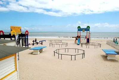 Image de La Baule plage benoit, T2 +cabine, immeuble front de mer