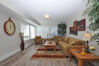 Image de Bel appartement dans la région de Shannon Lake