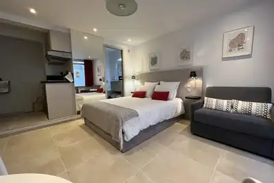 Image de Large Studio, Newly Renovated, Ideally Located