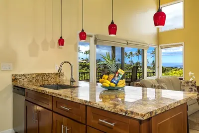 Image de Magnifique Villa à 2 étages à Wailea avec vue sur l'océan