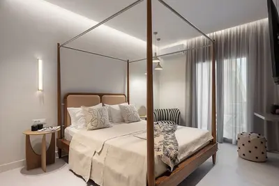 Image de Appartement confortable de 2 chambres face à la mer