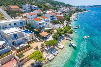 Image de Villa La Perla - villa en bord de mer pour dix personnes, piscine privée et vue imprenable