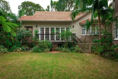 Le chalet à la maison d'hôtes du frère, Durban Nord