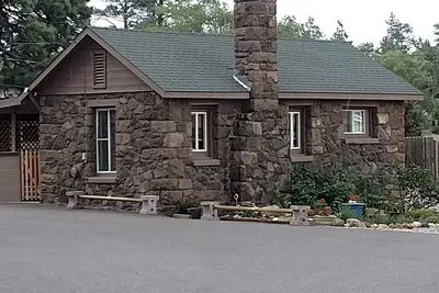 Cabine privée confortable dans les limites de la ville de Flagstaff ~ Pension indépendante