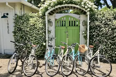 Image de Wine Country Retreat w \/ grand spa et 10 vélos, à distance de marche de Sonoma Plaza
