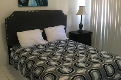 Image de beaucoup d'été pour 2bd \/ 1Bath près de Navy Base de