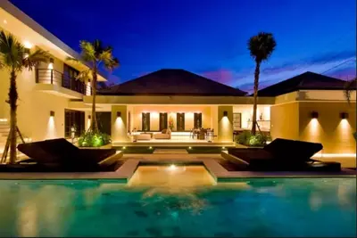 Image de Spirit, 4 Bed Villa, offrent une vue, Nr Canggu Club