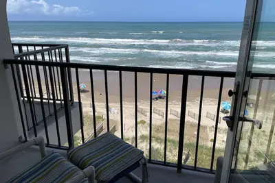 Image de En bord de mer! Détendez-vous sur votre balcon privé, mis à jour, Wifi