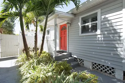 Image de Votre Escapade Beach Cottage! ! «Venez profiter de notre sable et de vos couchers de soleil»