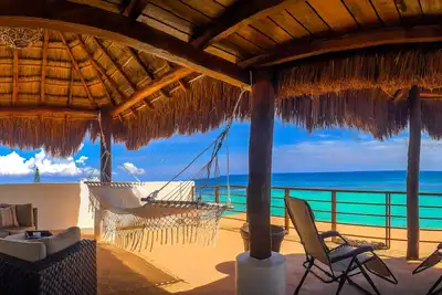 Image de Tout simplement le meilleur d'Akumal! Penthouse de luxe en bord de mer avec piscine à débordement, . . .