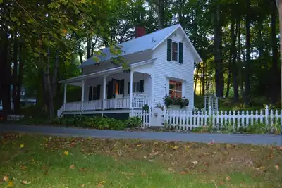 Image de Historique 1, 920 Doll House Plymouth