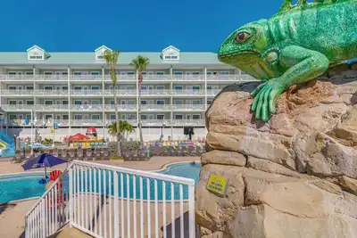 Image de Condo 2 Bd / 2ba au parc aquatique - 4 laissez-passer gratuits pour le parc aquatique