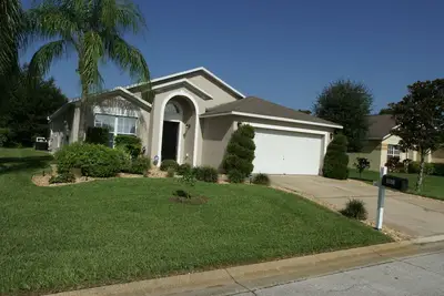 Image de Maison de rêve avec piscine près de Disney World! 4br- 2ba 9 personnes