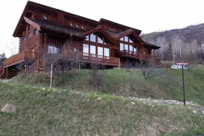 Image de Incroyable maison en rondins de bateau Ă vapeur avec des vues majestueuses - Promenade en gondole-chiens ok