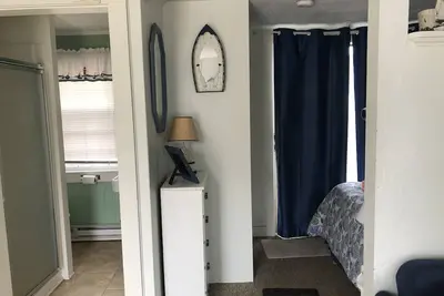 Image de Superbe condo d'une chambre à coucher sur la plage à Glendon avec piscine creusée