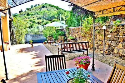 Image de Villa élégante à Viagrande dans les environs de la Sicile à la mer et le mont Etna