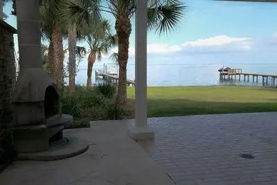 Escapade romantique; Ouvrez Gulf View; Votre propre quai privé! Ascenseur à maîtriser.