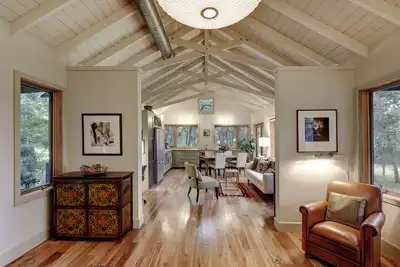 Image de Un joyau architectural paisible et romantique (Dripping Springs - Austin)