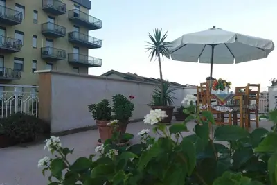 Image de Cottage avec jardin 1 km. de la plage.