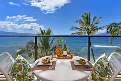 Image de Vues incroyables depuis ce studio au bord de l'océan! Mahana 602