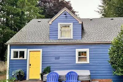 Image de Magnifique maison avec bain à remous idéal pour les couples, escapade entre amis ou en famille