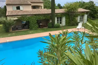 Image de « villa provençale pour 6pers. piscine privée. Terrain clôturé.